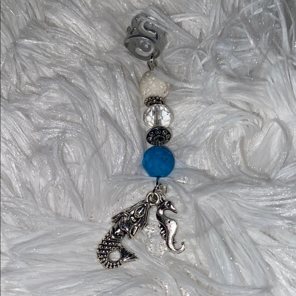 💙🤍Handmade loc jewelry
